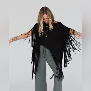 Three Bird Nest Black Fringe Poncho Top Wide Neck The Nest Showstopper Medium